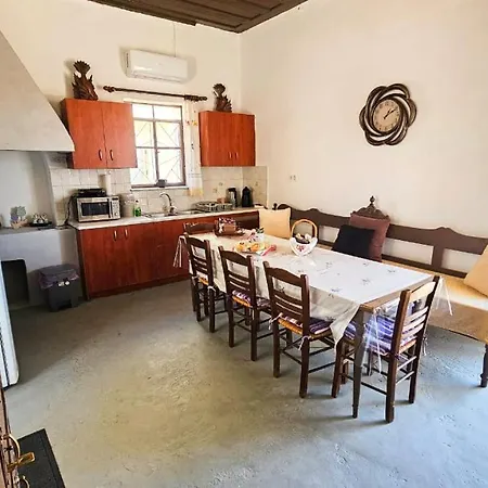 Traditional House Aggeliki * Кунупидиана